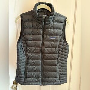 Women’s Patagonia down sweater vest black size S